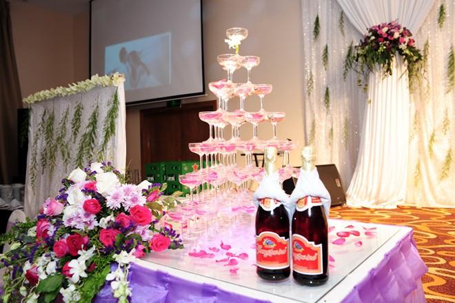 Hướng dẫn chọn rượu vang cho đám cưới